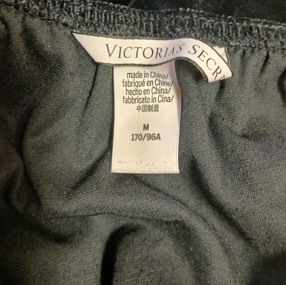 NEW Victoria's Secret Black romper Velvet V-Neck Ruffle playsuit teddy medium - Picture 6 of 6